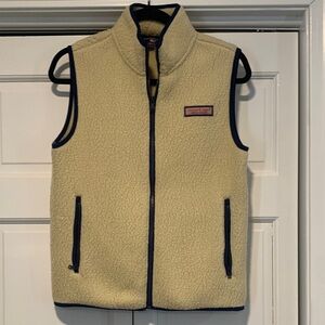 Vineyard Vines Cream Fleece Vest with Blue Accents